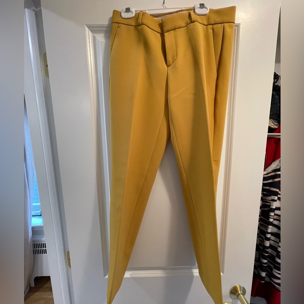 Banana Republic Avery pant size 0 in mustard yellow